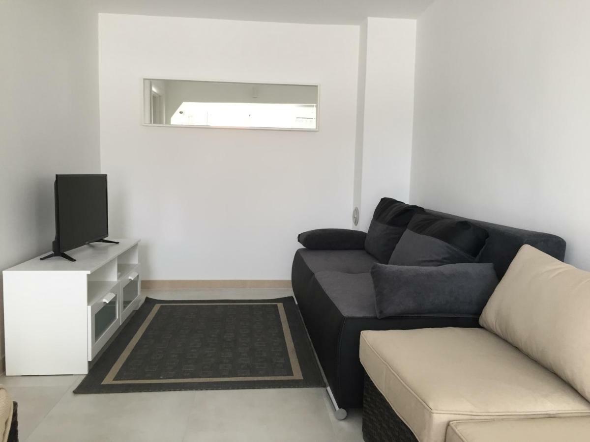 Fig Tree Appartement Povlja  Buitenkant foto